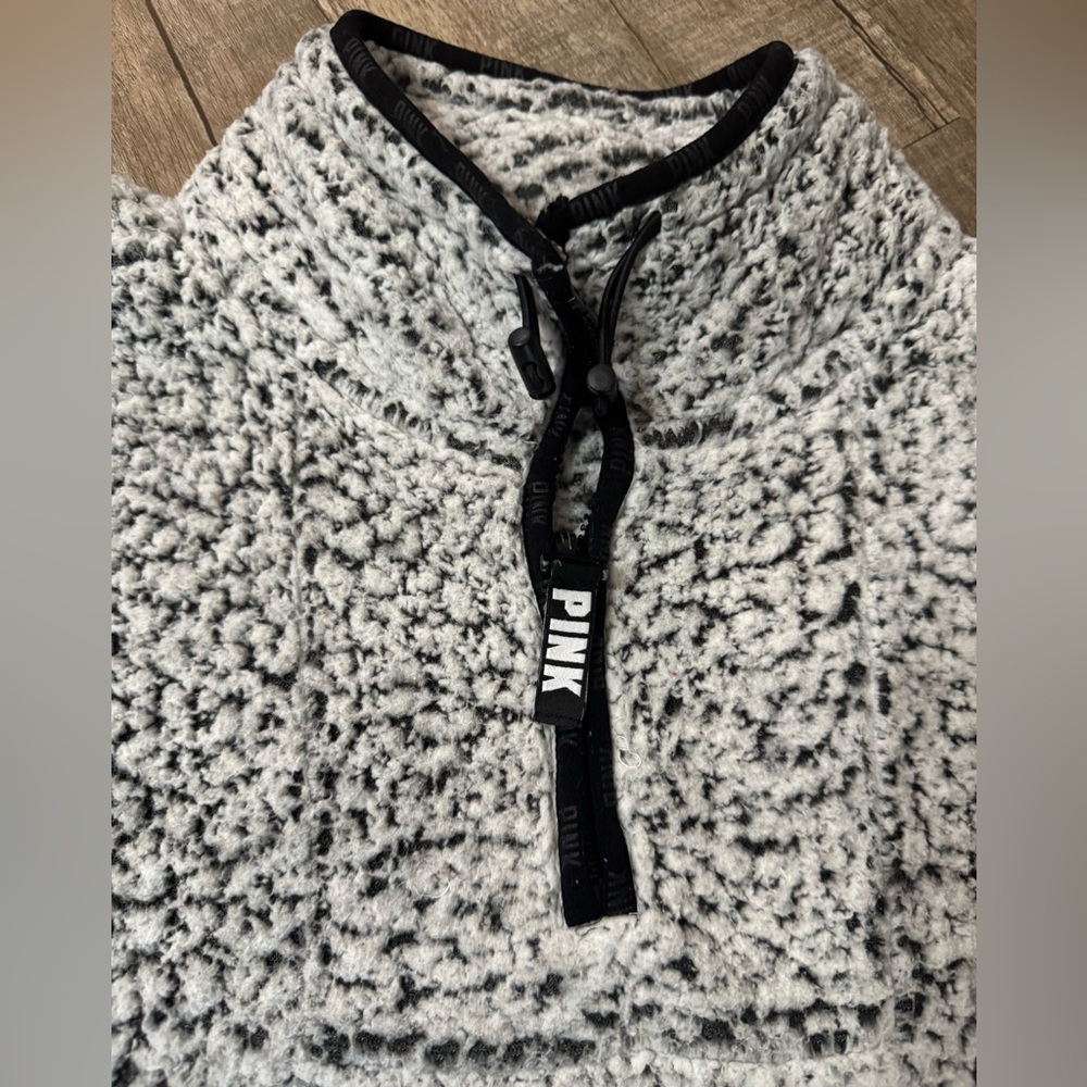 Womens Victoria’s Secret PINK Sherpa Quarter-Zip Pullover – Frosted Gray Medium - Picture 3 of 7